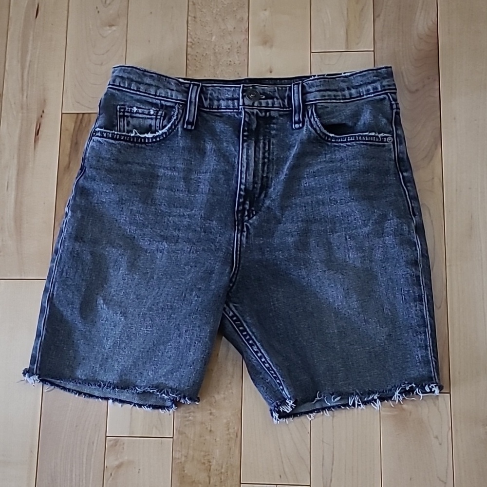 Hudson women's size 29 frayed black jeans shorts